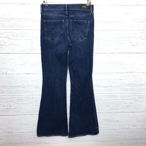 Express Jeans 70s Flare Leg Mid Rise Stretch Distressed size 6 length 33" - Picture 2 of 9